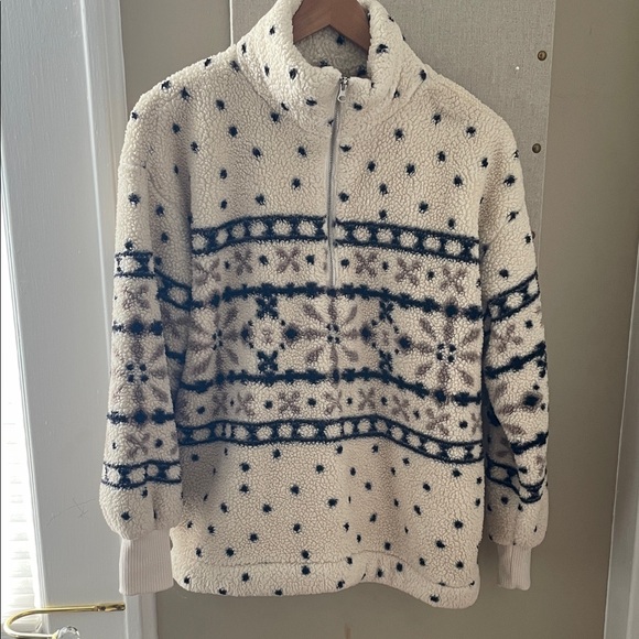 LOFT Cozy Cream and Black Patterned Women's Sherpa Sweater Small - Picture 2 of 5